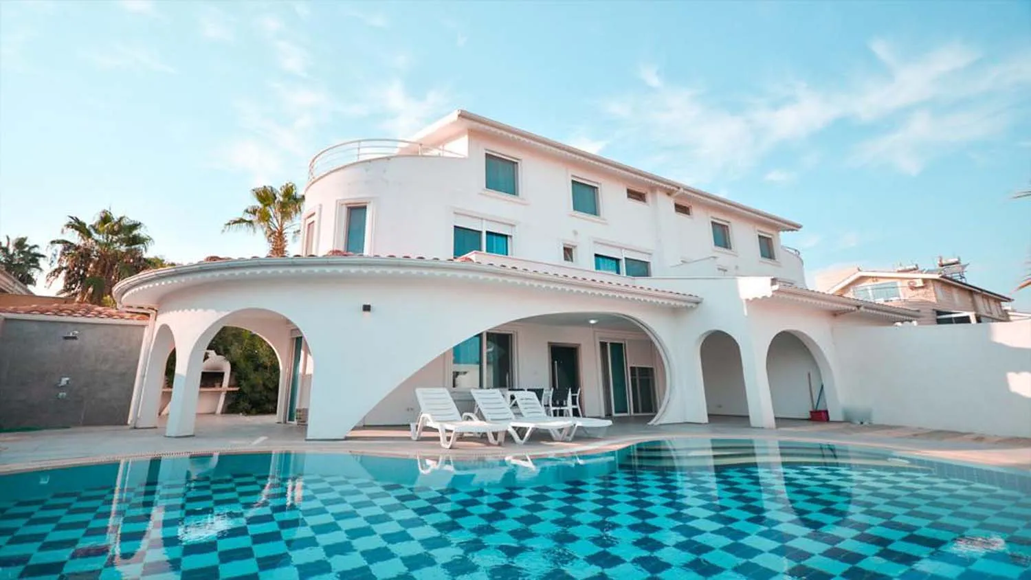 Red Villa W01