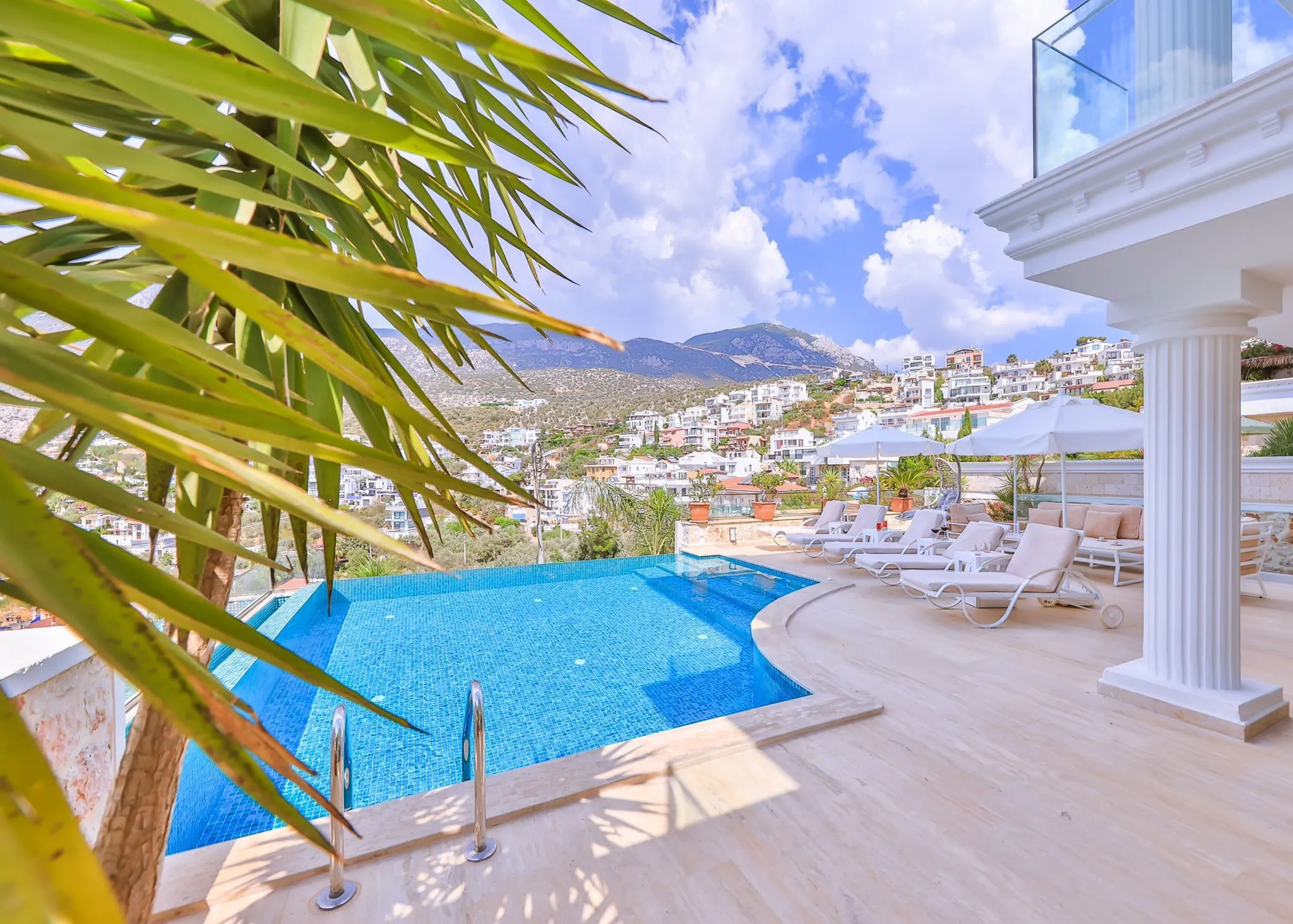 Colossea Villa