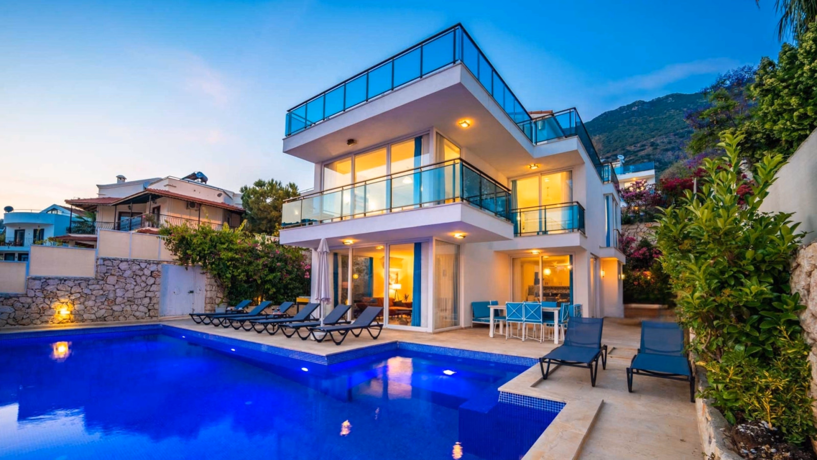 Trios Villa